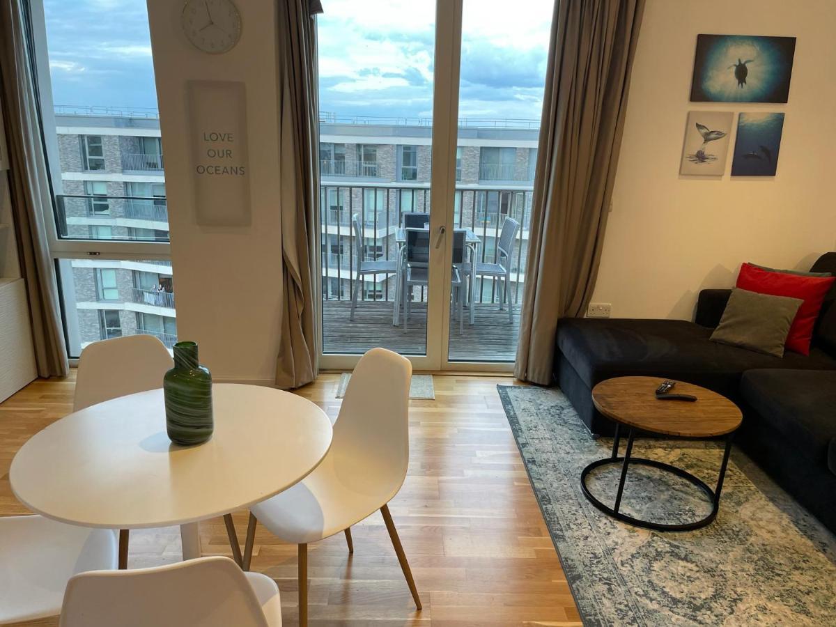 Luxury En-Suite Room Olympic Village In Shared Apartment 伦敦 外观 照片
